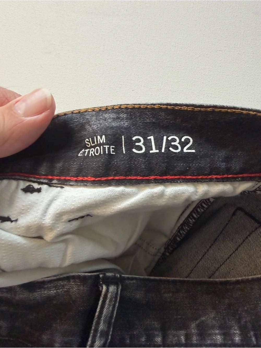 EUC Men's Tommy Hilfiger Slim Black Washed Jeans Size 31/32